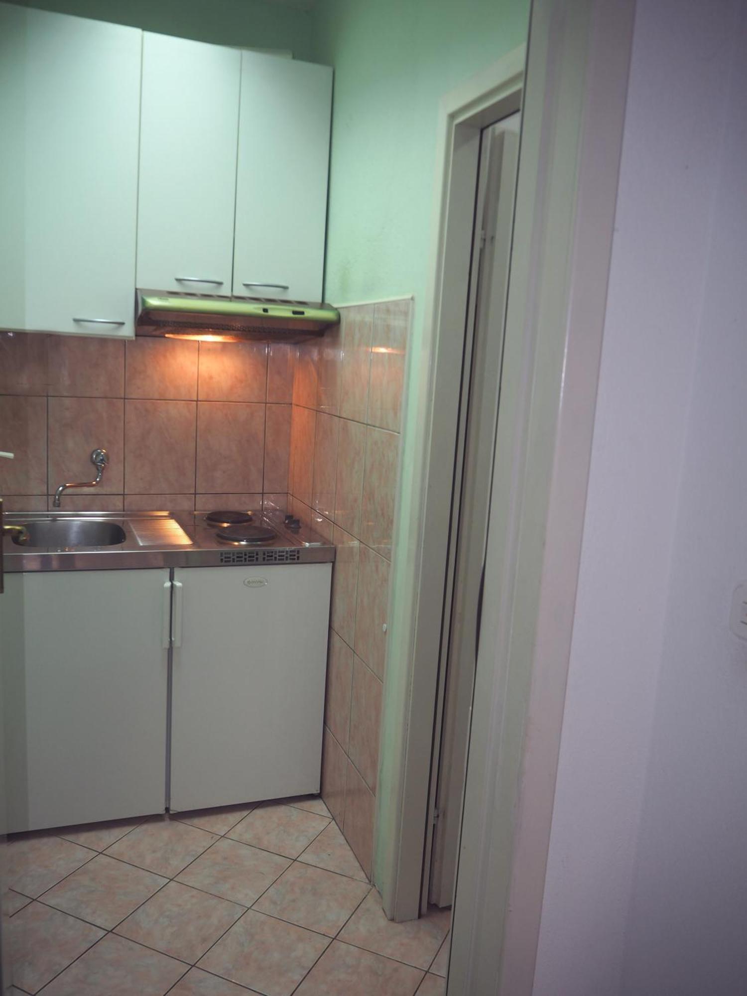 Apartmani Roko 内乌姆 外观 照片