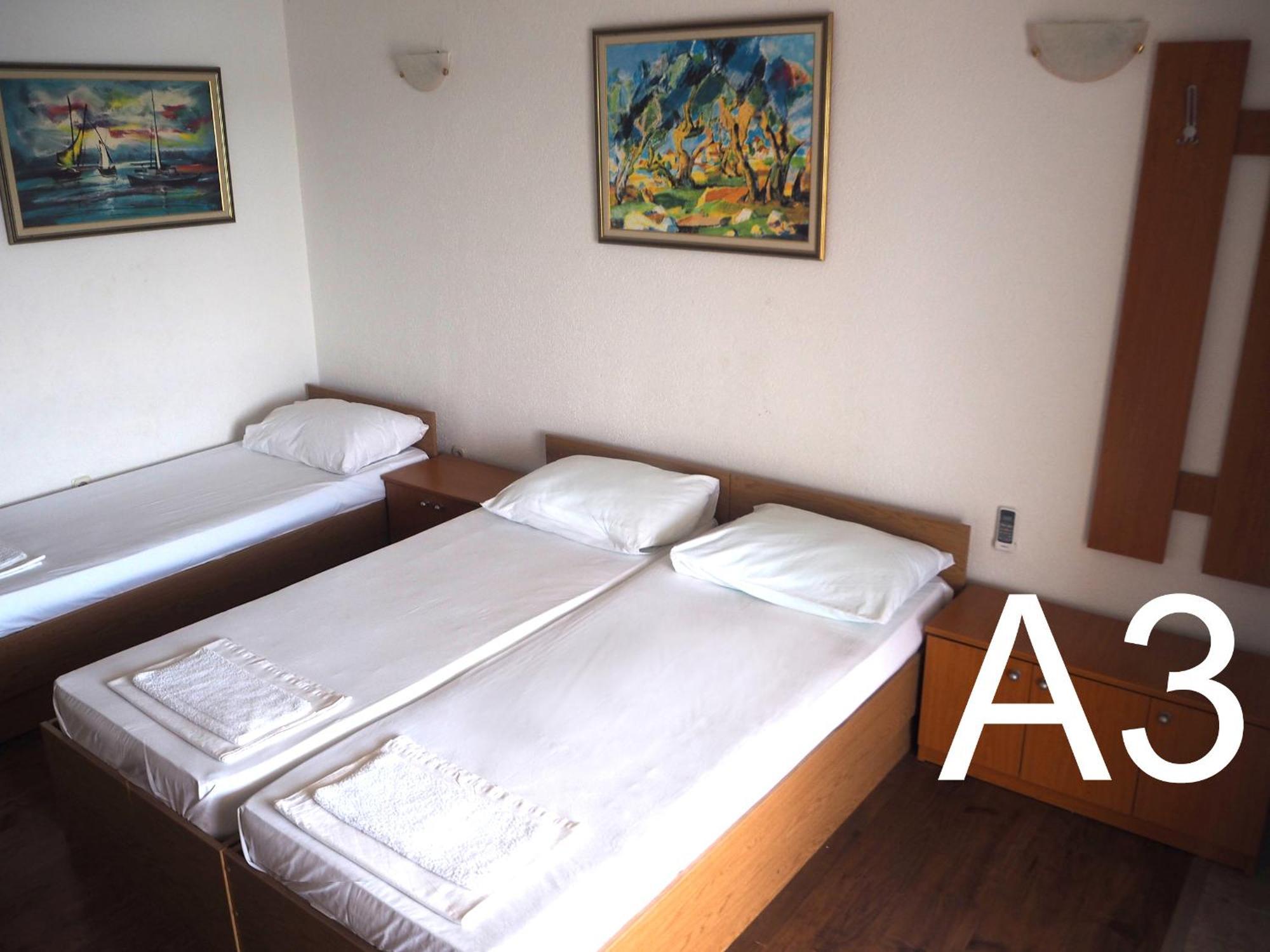 Apartmani Roko 内乌姆 外观 照片